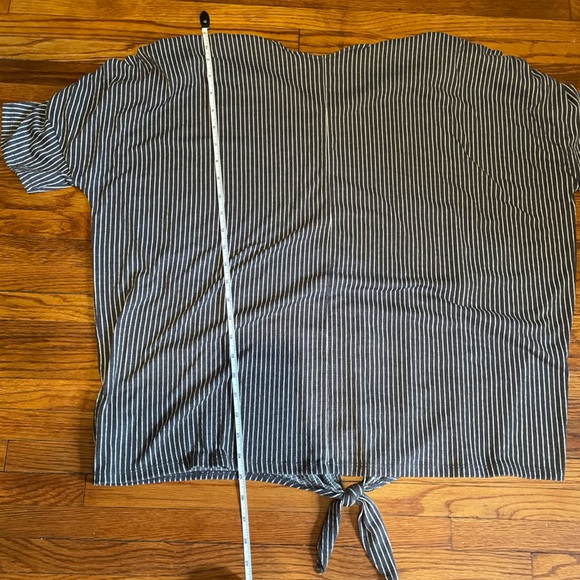 Tie Front Terra And Sky Top - Picture 5 of 6